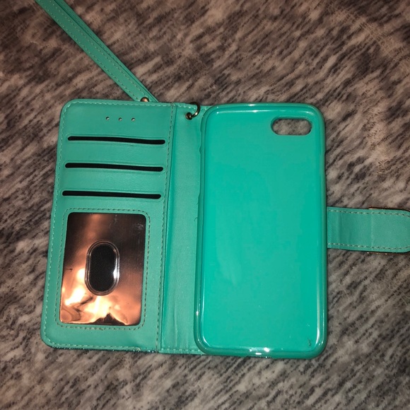 iPhone case - Picture 3 of 4